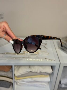 Aldo Tortoiseshell Cat Eye Sunglasses - Brown Lenses